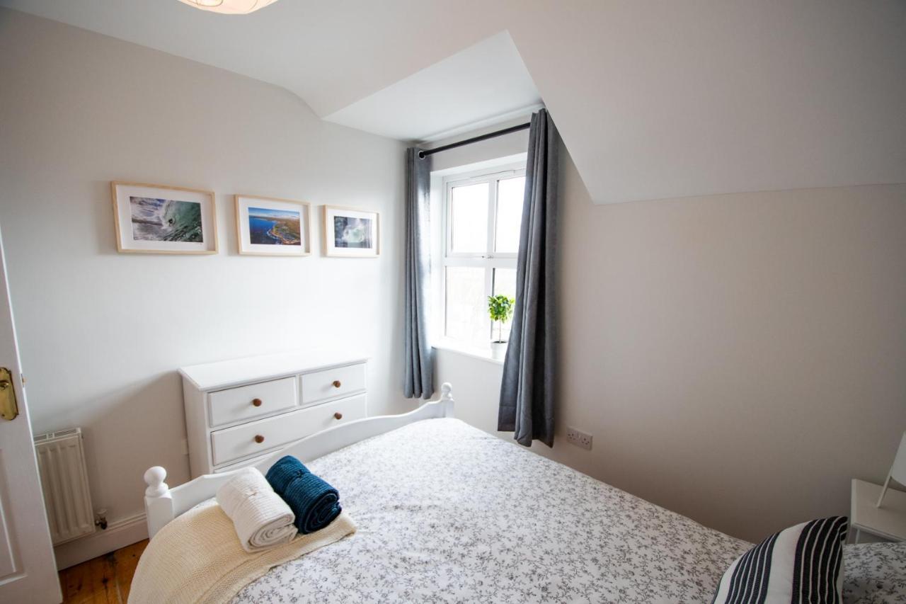 Beautiful Coastal House At The Drowes Rivermouth *